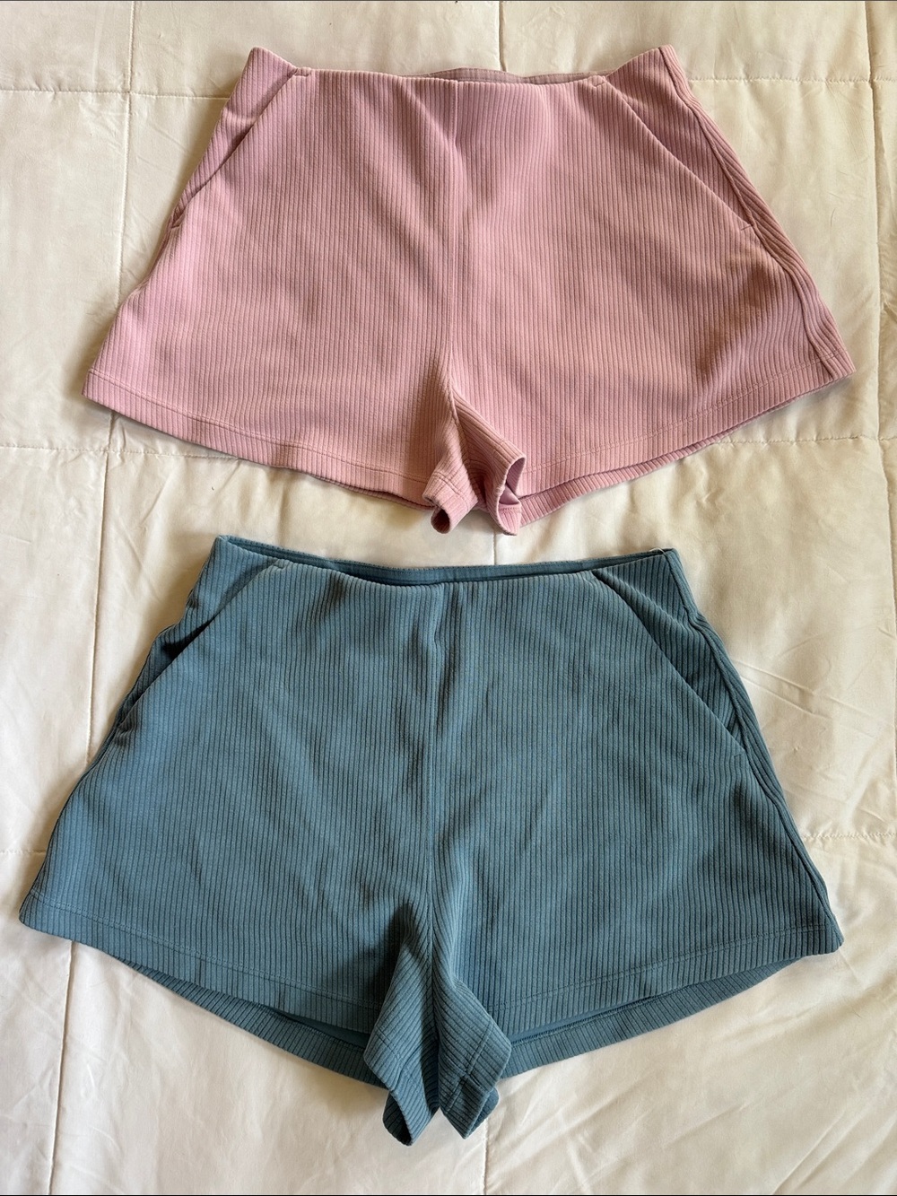 Lululemon Set of 2 Ribbed Align High Wasted Shorts - size 6